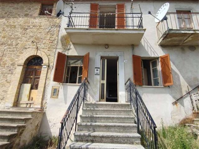 Villa Indipendente in vendita a Gualdo Cattaneo, Umbria