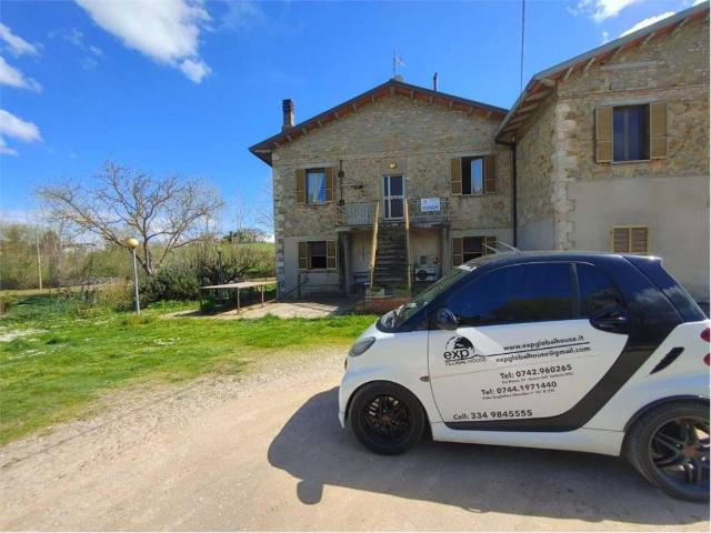 Villa Indipendente in vendita a Gualdo Cattaneo, Umbria