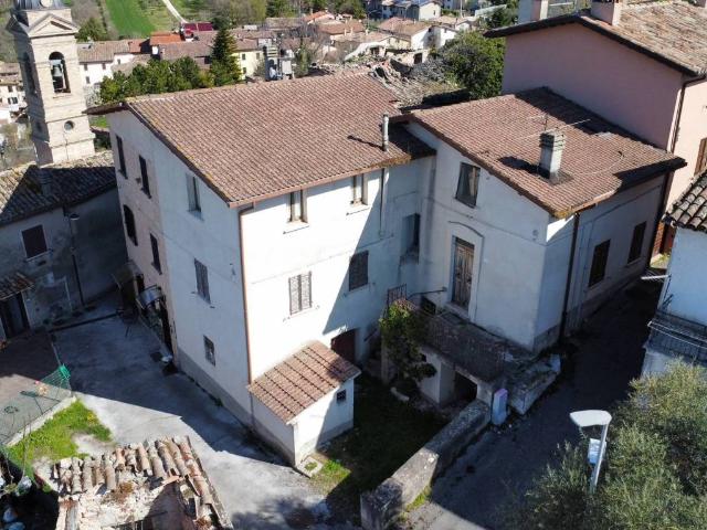 Villa Indipendente in vendita a Gualdo Tadino, Umbria