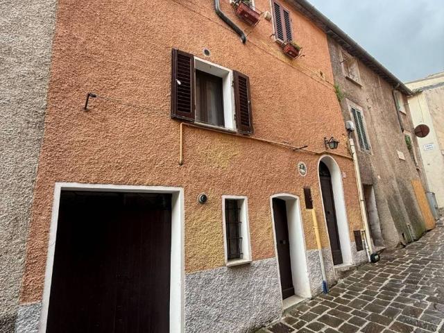Villa Indipendente in vendita a Gualdo Tadino, Umbria