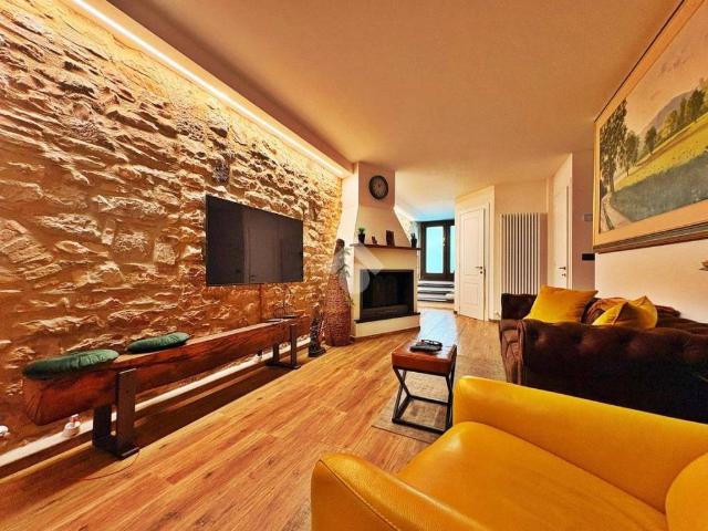 Villa Indipendente in vendita a Gualdo Tadino, Umbria
