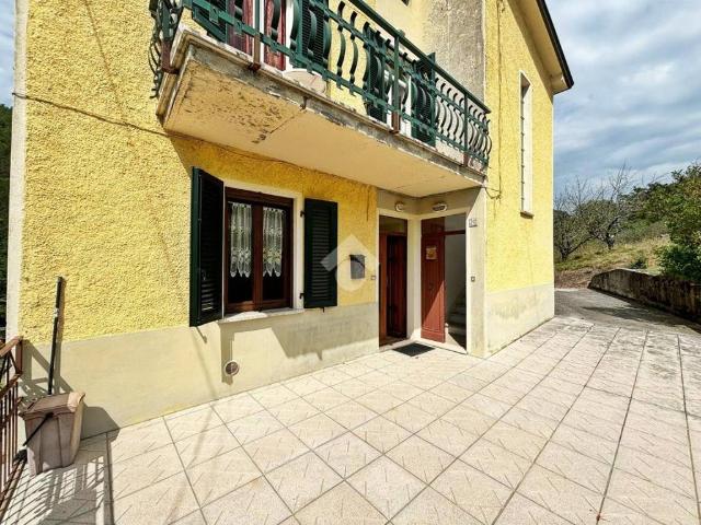 Villa Indipendente in vendita a Cerqueto, Gualdo Tadino