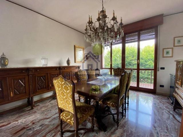 Villa Indipendente in vendita a Gualtieri