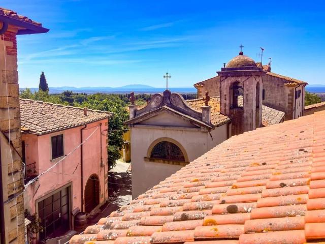 Villa Indipendente in vendita a Guardistallo, Toscana