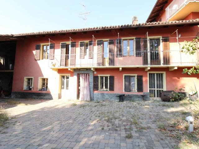 Villa Indipendente in vendita a Castelrotto, Guarene