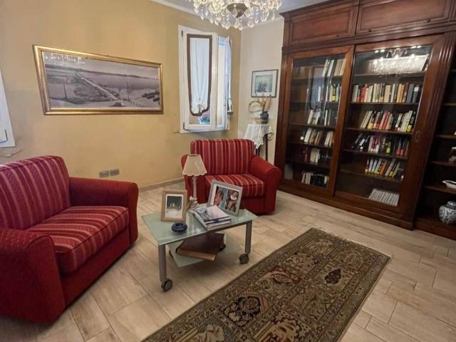 Villa Indipendente in vendita a Bassa Reggiana, Re