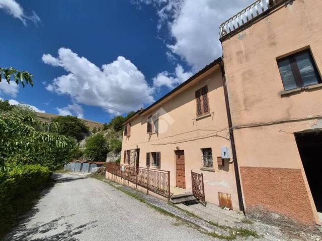 Villa Indipendente in vendita a Gubbio, Umbria