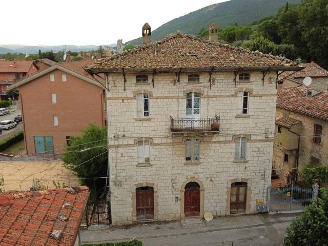 Villa Indipendente in vendita a Gubbio, Perugia