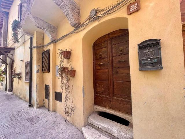 Villa Indipendente in vendita a Guidonia Montecelio, Roma Capitale