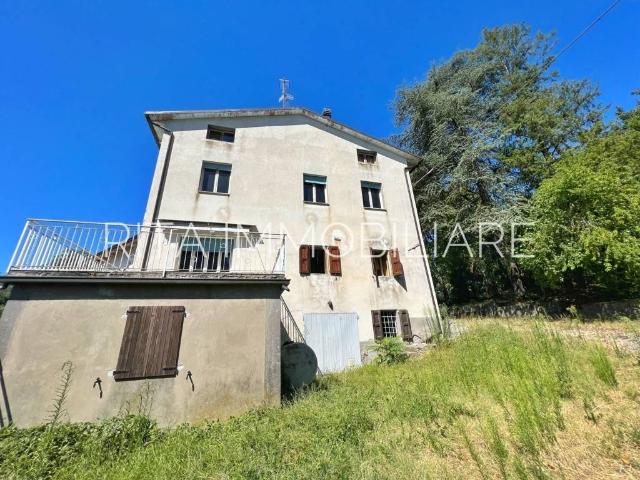 Villa Indipendente in vendita a Unione di comuni Terre di Castelli, Guiglia
