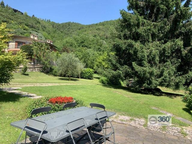Villa Indipendente in vendita a Gussago, Lombardia