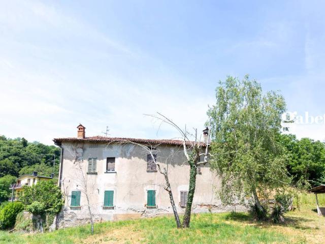 Villa Indipendente in vendita a Imbersago, Lombardia