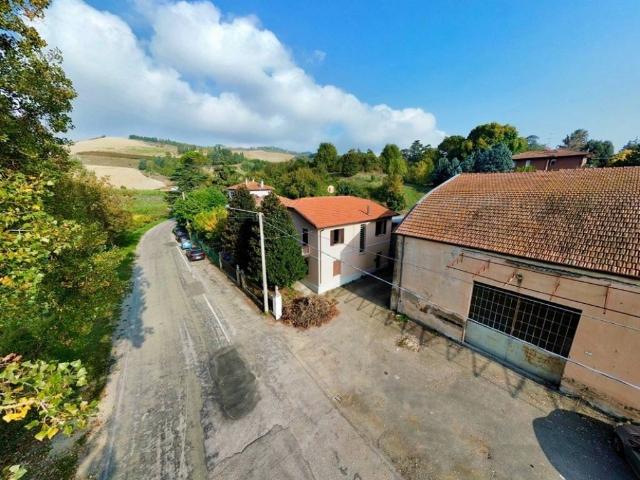 Villa Indipendente in vendita a Nuovo Circondario Imolese, Imola