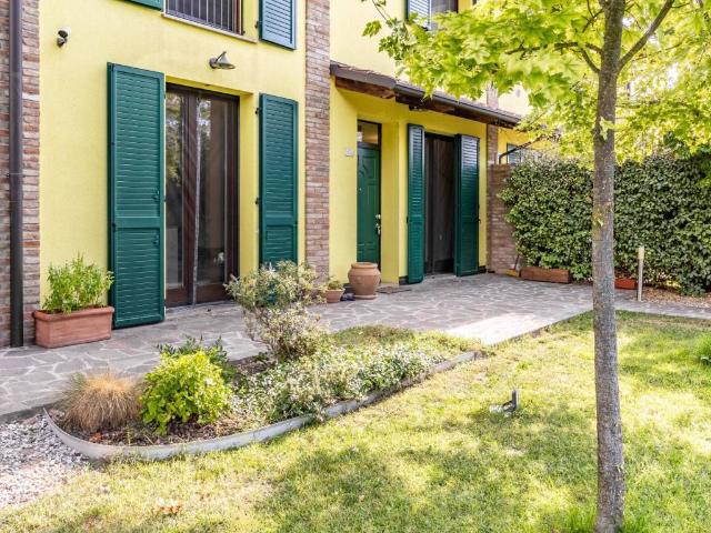 Villa Indipendente in vendita a Ospedaliera Nuova, Imola