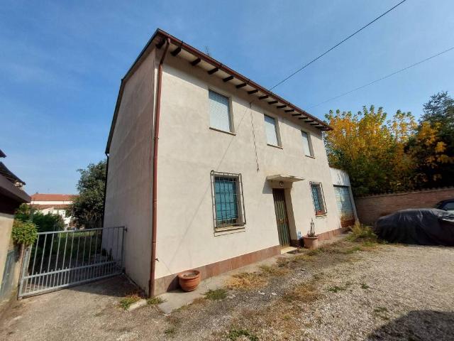 Villa Indipendente in vendita a Nuovo Circondario Imolese, Imola