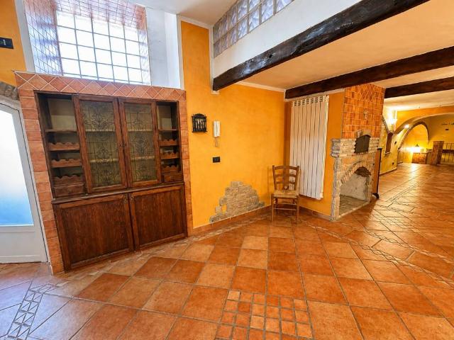 Villa Indipendente in vendita a Imperia, Liguria