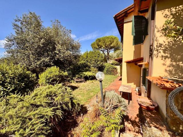 Villa Indipendente in vendita a La Gora, Firenze