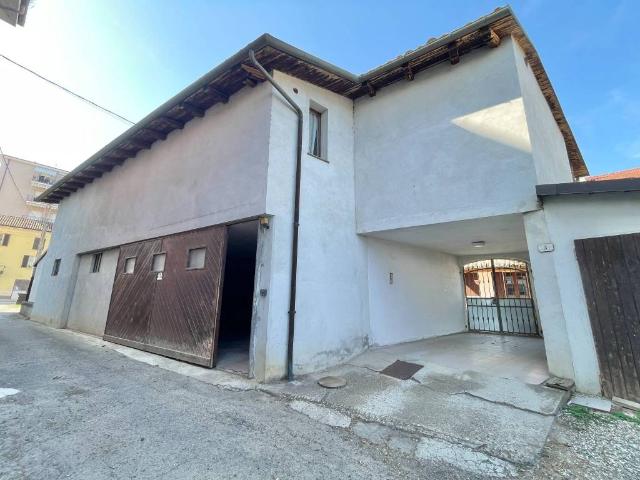 Villa Indipendente in vendita a Piemonte, Asti