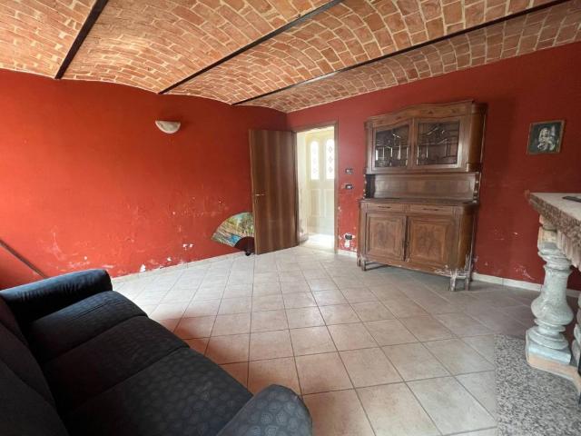Villa Indipendente in vendita a Piemonte, Asti