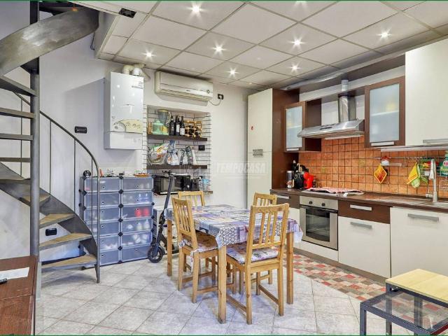 Villa Indipendente in vendita a Comunità Montana del Piambello, Induno Olona