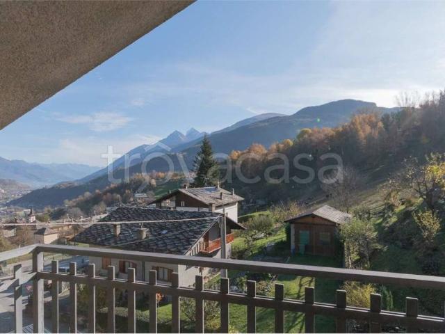 Villa Indipendente in vendita a Le Junod, Introd