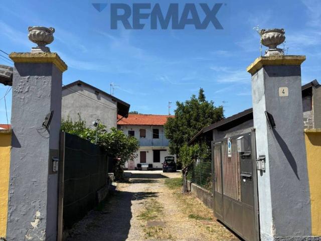 Villa Indipendente in vendita a Inveruno, Lombardia