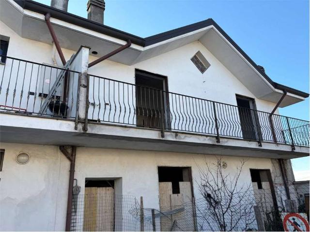 Villa Indipendente in vendita a Inveruno, Lombardia