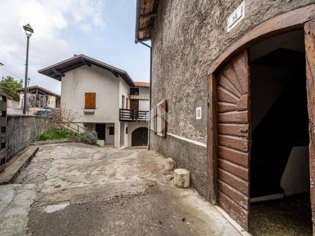 Villa Indipendente in vendita a Comunità della Vallagarina, Isera