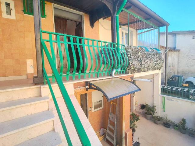 Villa Indipendente in vendita a Isernia, Molise
