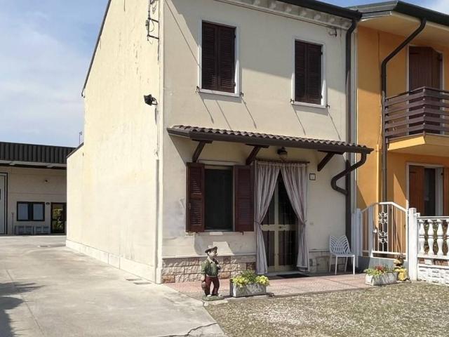 Villa Indipendente in vendita a Isola Della Scala, Veneto