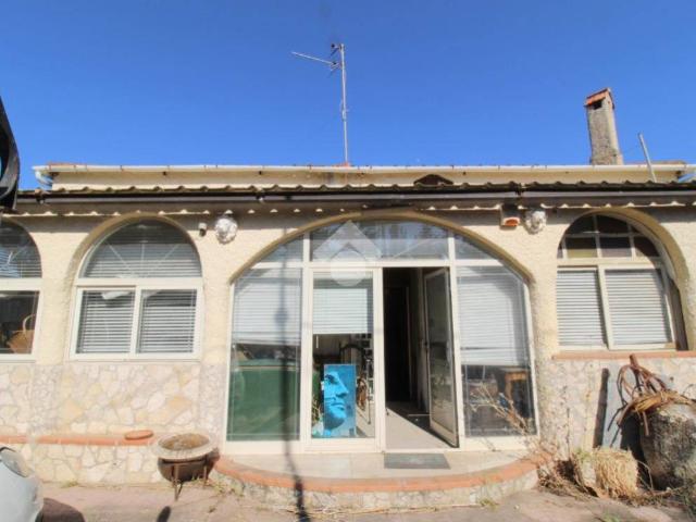 Villa Indipendente in vendita a Sant'Anna, Calabria