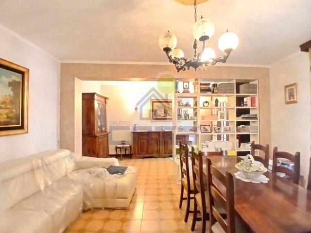 Villa Indipendente in vendita a Isola Dovarese, Lombardia