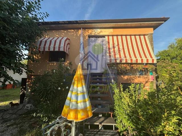 Villa Indipendente in vendita a Isola Dovarese, Cremona