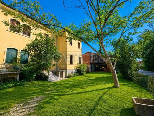 Villa Indipendente in vendita a Isola Vicentina, Veneto