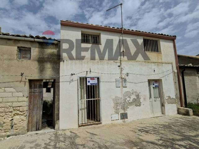 Villa Indipendente in vendita a Marina di Marza, Ispica
