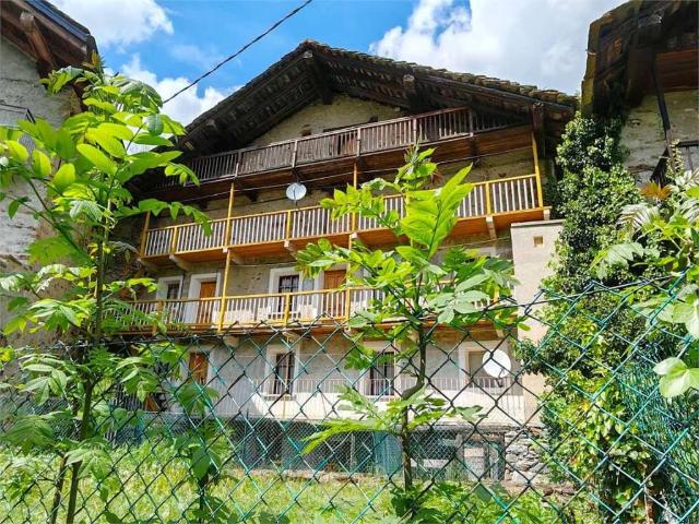 Villa Indipendente in vendita a Issime, Aosta