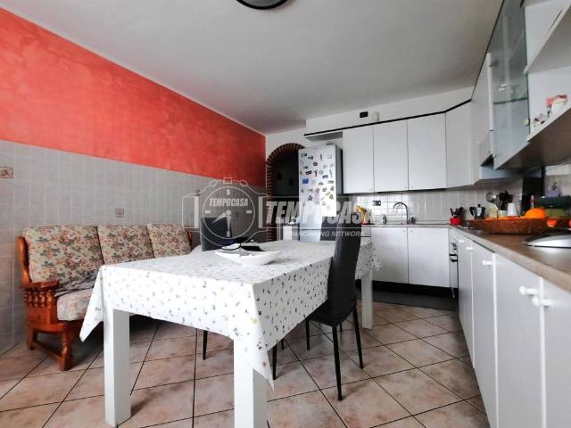 Villa Schiera in vendita a San Giovanni, Piemonte