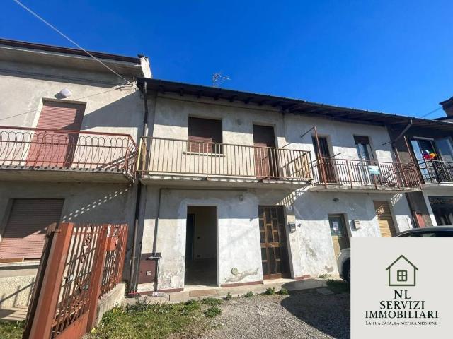 Villa Indipendente in vendita a Jerago Con Orago, Lombardia