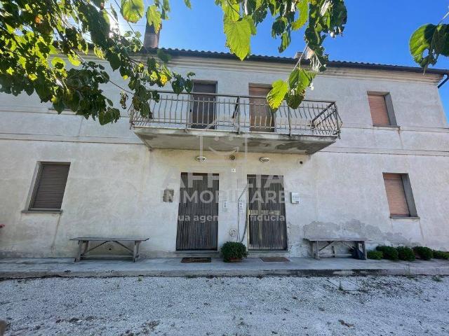 Villa Indipendente in vendita a Torre di Jesi, Marche