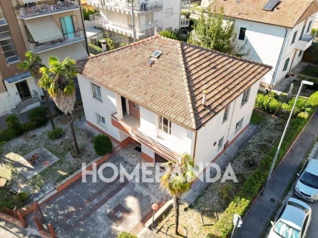 Villa Indipendente in vendita a Jesi, Ancona