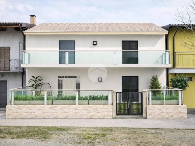 Villa Indipendente in vendita a Unione Montana di Comuni delle Valli di Lanzo, Ceronda e Casternone, Piemonte