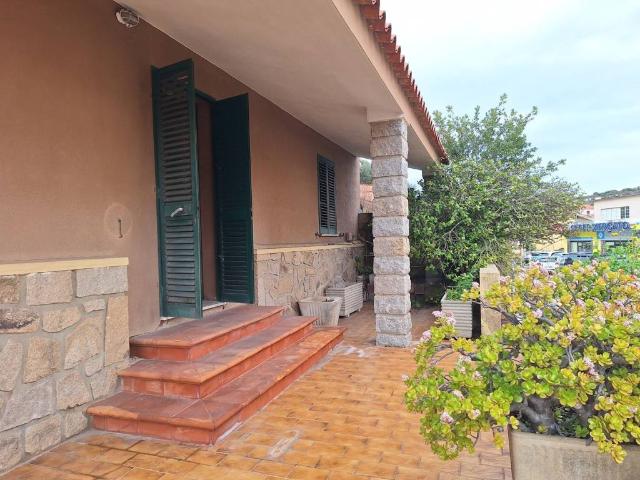 Villa Indipendente in vendita a Villaggio Piras, Sardigna/Sardegna
