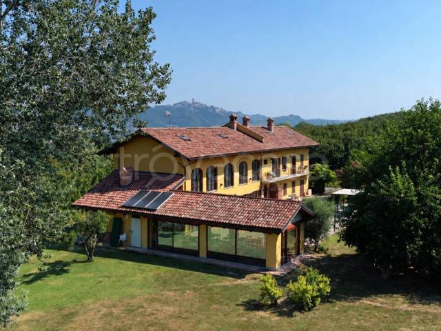 Villa Indipendente in vendita a Verduno, Cuneo