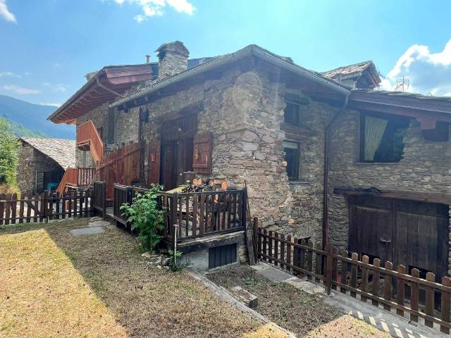 Villa Indipendente in vendita a La Salle, Aosta