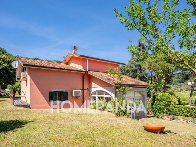 Villa Indipendente in vendita a La Spezia, Liguria