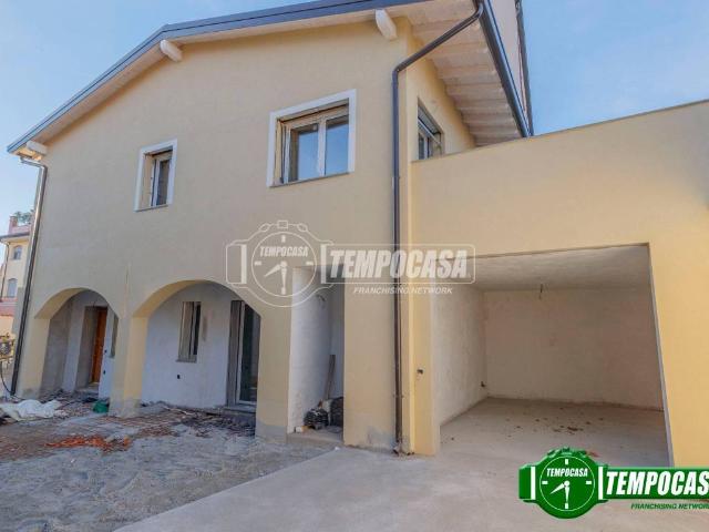 Villa Indipendente in vendita a Lacchiarella, Lombardia