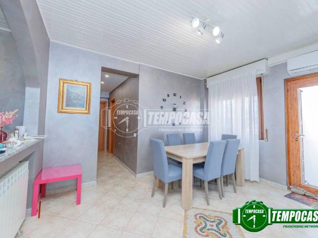 Villa Indipendente in vendita a Lacchiarella, Lombardia