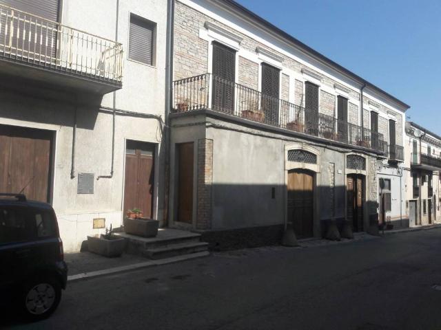 Villa Indipendente in vendita a Lacedonia, Campania