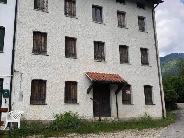 Villa Indipendente in vendita a Laghi, Veneto