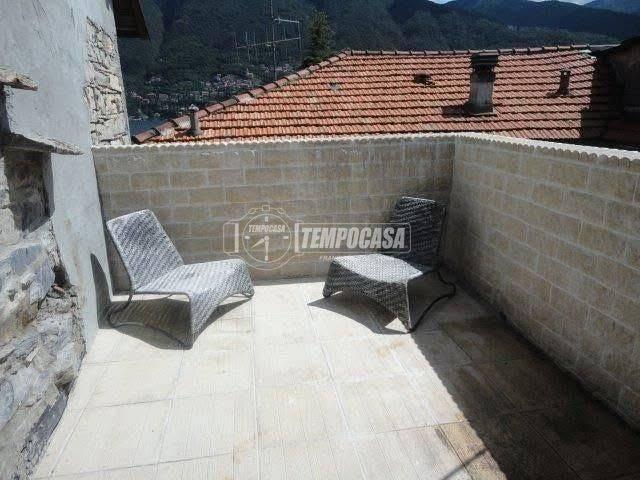 Villa Indipendente in vendita a Carate, Carate Urio